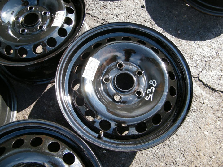 4x Alufelge 15 Zoll 6.0" 5x112 47ET Silber VW Caddy V Golf III Jetta VI Touran FEL5284756624vi