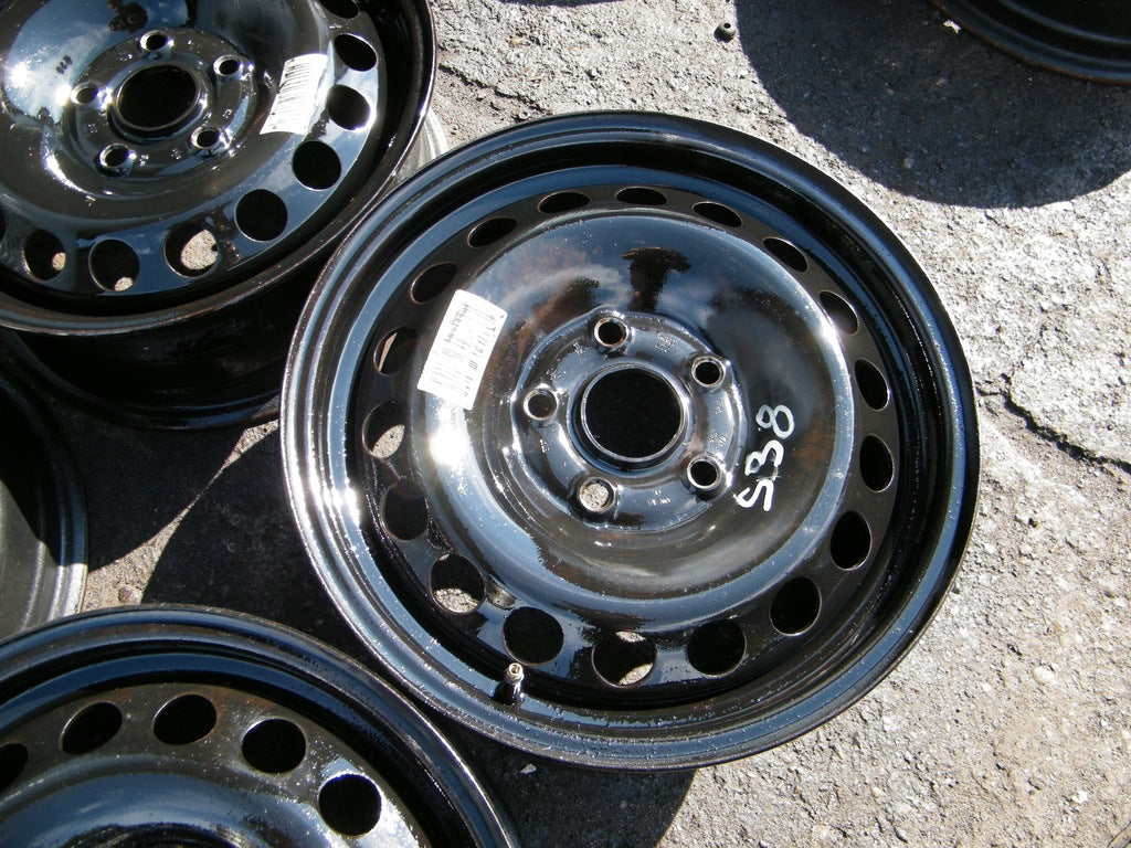 4x Alufelge 15 Zoll 6.0" 5x112 47ET Silber VW Caddy V Golf III Jetta VI Touran FEL5284756624vi