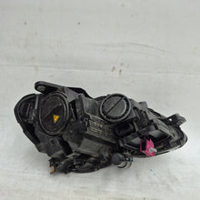 Laden Sie das Bild in den Galerie-Viewer, Frontscheinwerfer Mercedes-Benz W204 A2048204339 Links Scheinwerfer Headlight SCH4280664081zi