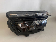 Laden Sie das Bild in den Galerie-Viewer, Frontscheinwerfer Skoda Kamiq 658941016B Rechts Scheinwerfer Headlight SCH6575272005ct