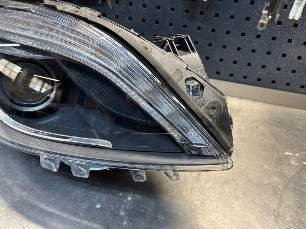 Frontscheinwerfer Mercedes-Benz W246 A2468207261 Rechts Scheinwerfer Headlight SCH4929966991eh
