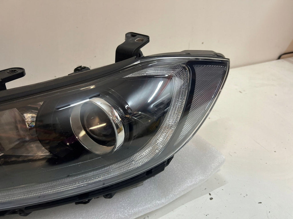 Frontscheinwerfer Hyundai Elantra 92101F2 Links Scheinwerfer Headlight