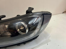 Laden Sie das Bild in den Galerie-Viewer, Frontscheinwerfer Hyundai Elantra 92101F2 Links Scheinwerfer Headlight