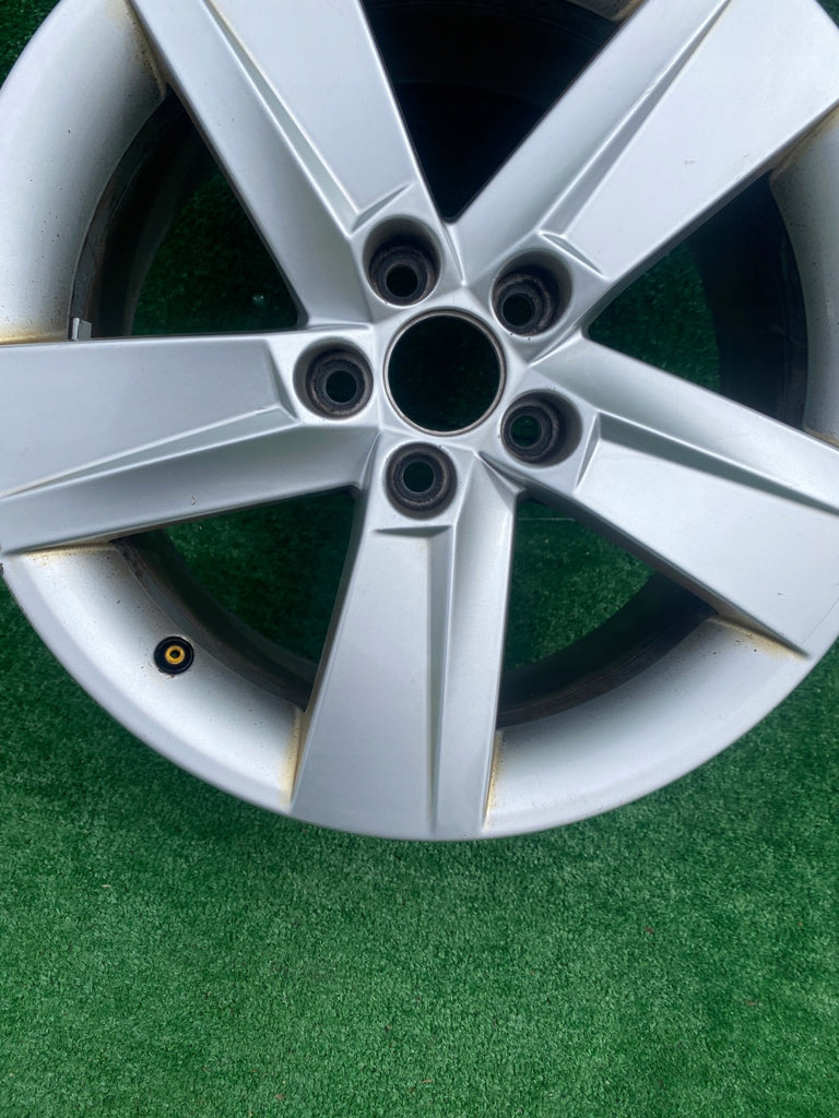 1x Alufelge 16 Zoll 7.0" 5x100 46ET Glanz Grau 6V0601025 Mg Fabia Iii Rim Wheel FEL6285002936ae
