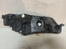 Laden Sie das Bild in den Galerie-Viewer, Frontscheinwerfer Skoda Superb III 3V1941015B Full LED Links Headlight SCH2390699638pm