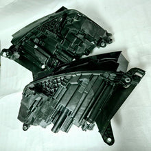 Load image into Gallery viewer, Frontscheinwerfer Skoda 5LB941015B 5LB941016B Full LED Rechts oder Links