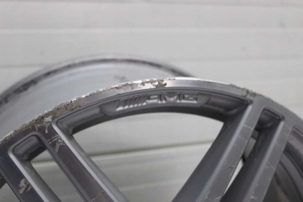 1x Alufelge 18 Zoll 8.5" 5x112 Silber A2124012302 Mercedes-Benz Amg Rim Wheel