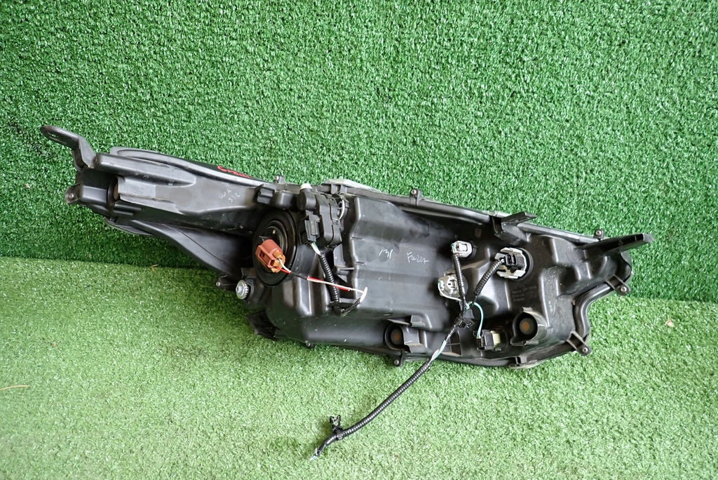 Frontscheinwerfer Toyota Yaris Ein Stück (Rechts oder Links) Headlight SCH3890112194qm