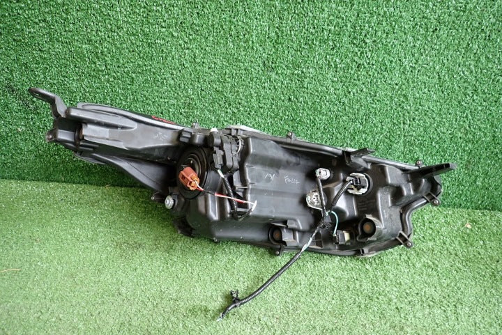 Frontscheinwerfer Toyota Yaris Links Scheinwerfer Headlight SCH3890112194qm