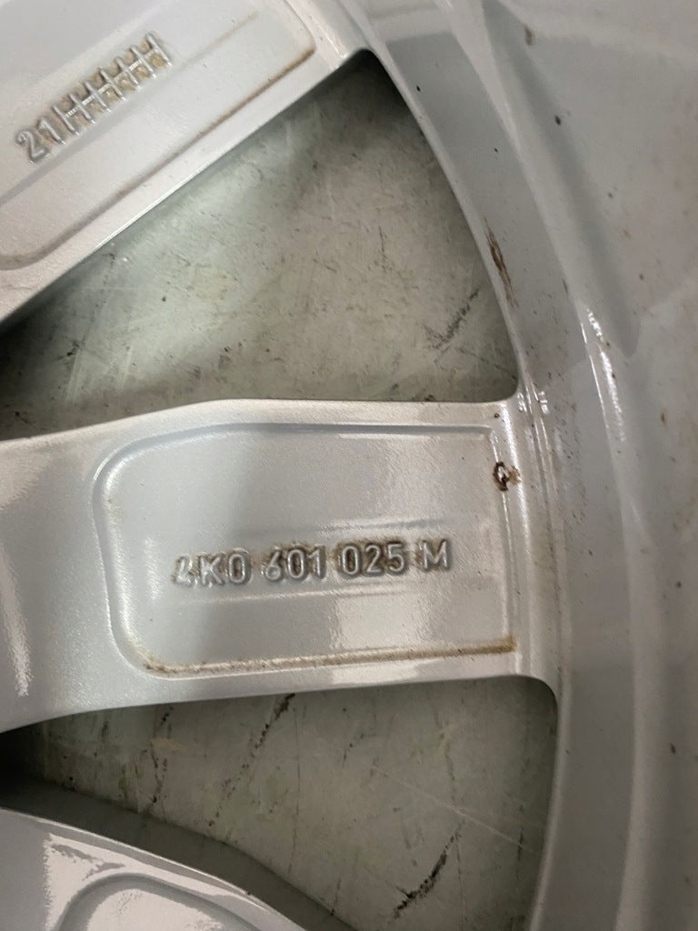 1x Alufelge 19 Zoll 8.0" 5x112 39ET Glanz Silber 4K0601025M Audi A6 C8 Rim Wheel FEL2428373735wt