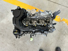Load image into Gallery viewer, Motor Toyota Proace City HN05 10TMAG 1.2 28TKm 2019 Benzin Engine Unkomplett
