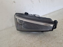 Laden Sie das Bild in den Galerie-Viewer, Frontscheinwerfer Skoda Scala 657941016A LED Rechts Scheinwerfer Headlight SCH9305188199bl