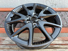 Laden Sie das Bild in den Galerie-Viewer, 1x Alufelge 17 Zoll 6.5&quot; 5x100 50ET Toyota Yaris Rim Wheel