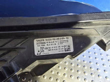 Load image into Gallery viewer, Frontscheinwerfer Volvo S60 V60 32228866 LED Links Scheinwerfer Headlight SCH4401711240ov