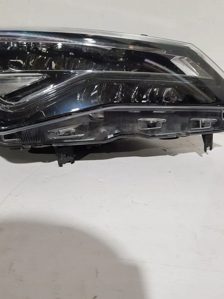 Frontscheinwerfer Seat Ateca 90117434 LED Ein Stück (Rechts oder Links)
