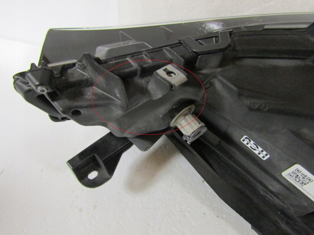 Frontscheinwerfer Toyota Highlander LED Rechts Scheinwerfer Headlight SCH8637828144is