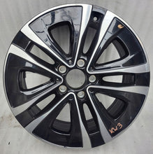 Laden Sie das Bild in den Galerie-Viewer, 1x Alufelge 17 Zoll 6.5" 5x112 44ET A1774012900 Mercedes-Benz Cla C118 Rim Wheel FEL3437283434kv