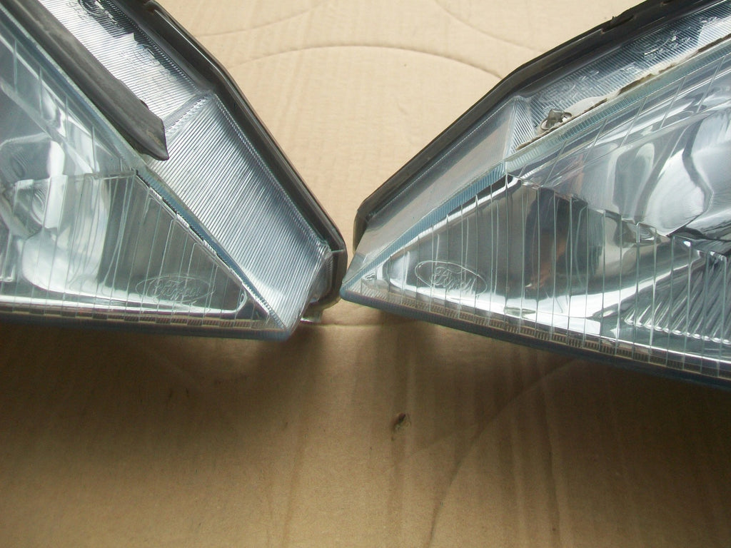 Frontscheinwerfer Ford Focus Ein Stück (Rechts oder Links) Headlight