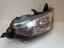 Laden Sie das Bild in den Galerie-Viewer, Frontscheinwerfer Mitsubishi Outlander I 8301C199 FALSE Scheinwerfer Headlight SCH4265940076tx
