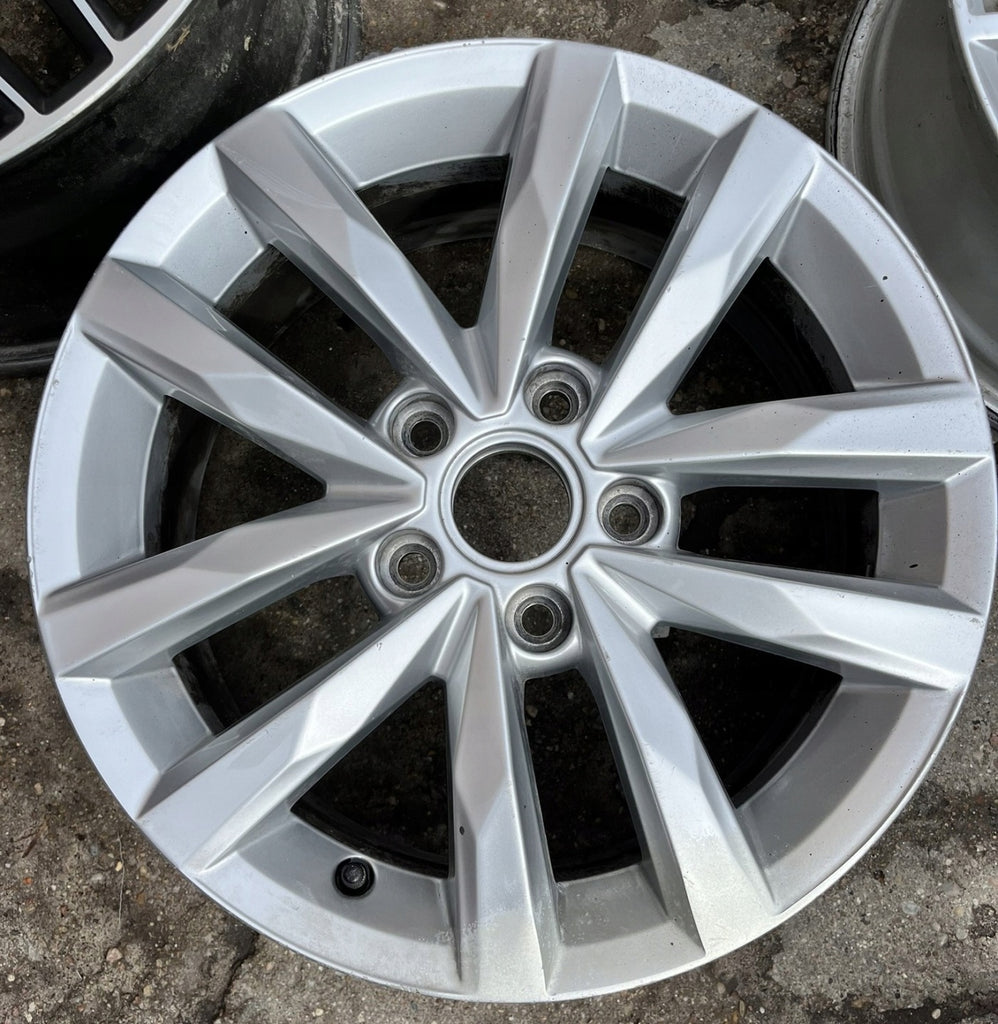 1x Alufelge 16 Zoll 6.5" 5x112 40ET Glanz 601025 VW Touran Rim Wheel FEL9851158794pr