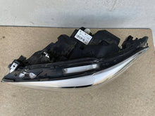 Laden Sie das Bild in den Galerie-Viewer, Frontscheinwerfer BMW F21 F20 7471339-01 Full LED Links Scheinwerfer Headlight