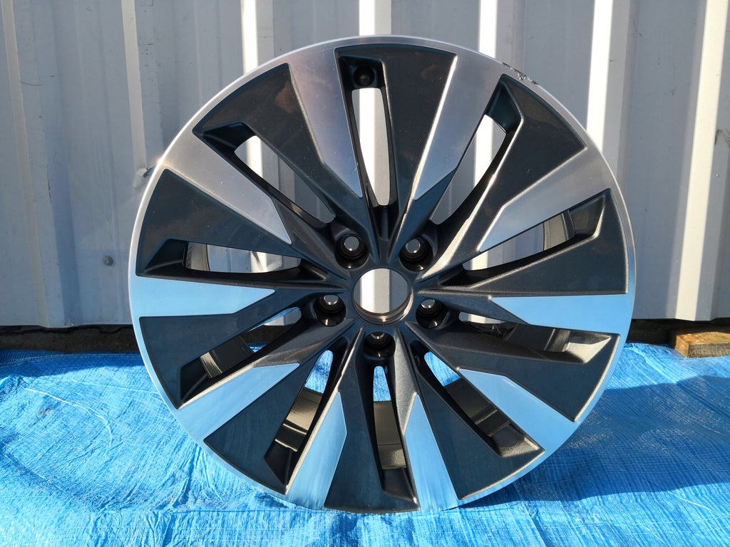 1x Alufelge 18 Zoll 8.0" 5x112 39ET 4K0601025B Audi A6 C8 Rim Wheel