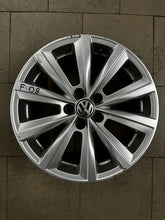 Load image into Gallery viewer, 1x Alufelge 16 Zoll 7.0&quot; 5x100 46ET Glanz Silber VW Polo 6r Rim Wheel