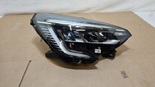 Laden Sie das Bild in den Galerie-Viewer, Frontscheinwerfer Renault Clio I V 260102407R Rechts Scheinwerfer Headlight SCH1751542415eg
