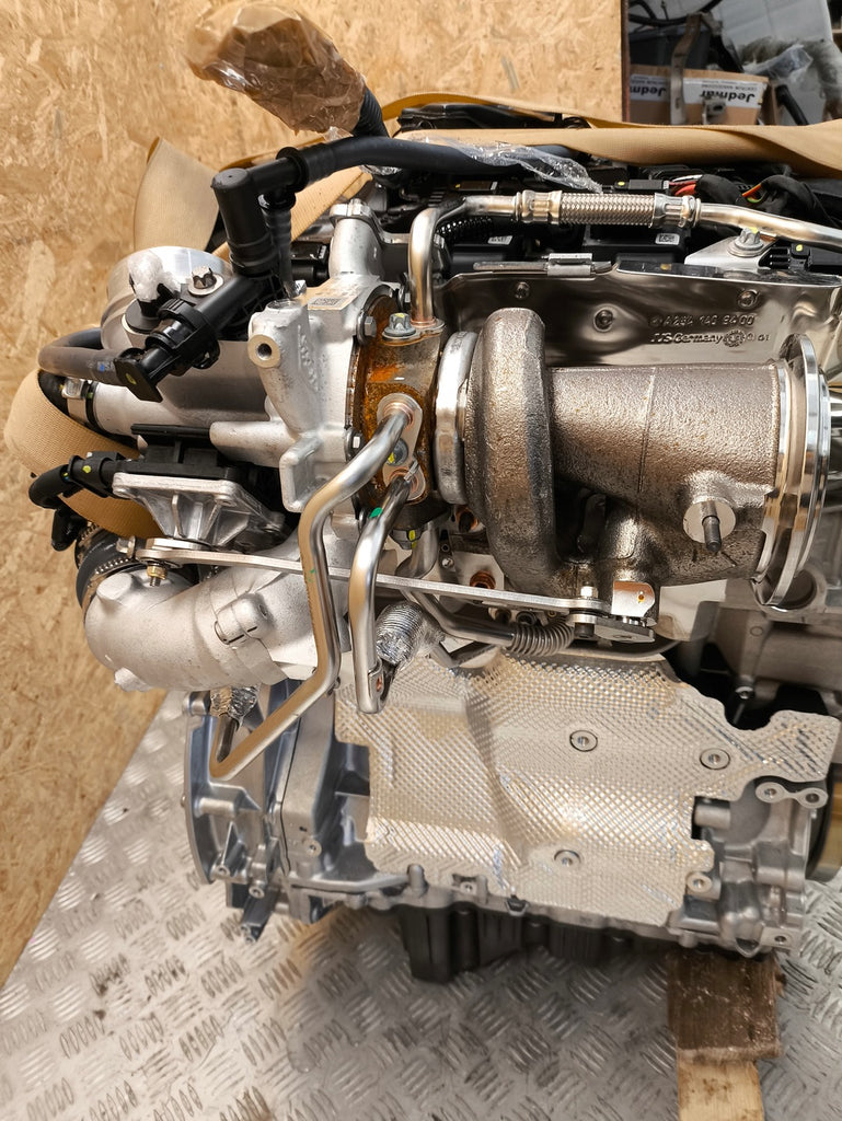 Motor Mercedes-Benz W206 254915 1.5 2024 Benzin Engine Komplett