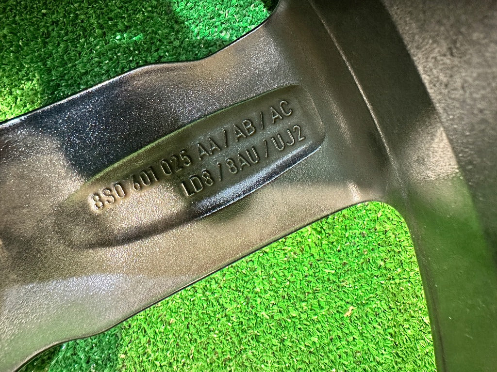 1x Alufelge 19 Zoll 9.0" 5x112 52ET 8S0601025AC Audi Tt Rim Wheel