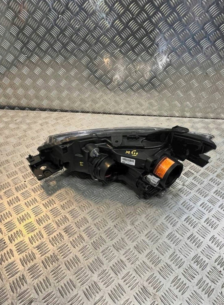 Frontscheinwerfer Mitsubishi Outlander III 8301C2-04 Xenon Rechts Headlight