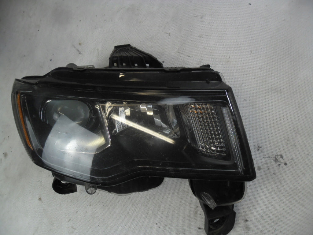 Frontscheinwerfer Jeep Grand Cherokee Wk2 T77818B 68266646AF Rechts Headlight SCH8405776866wt