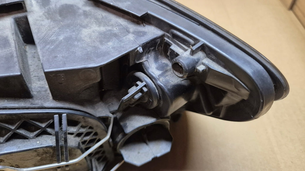 Frontscheinwerfer Kia V40 S40 8739647 Rechts Scheinwerfer Headlight SCH8748891229si