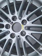 Load image into Gallery viewer, 1x Alufelge 17 Zoll 8.0" 5x120 53ET Silber 7846783 BMW 2 F22 1 F21 F20 Rim Wheel FEL2775285561gk