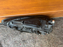 Load image into Gallery viewer, Frontscheinwerfer Porsche Cayenne 7P5941752H Xenon Rechts Scheinwerfer Headlight SCH4576568399lj