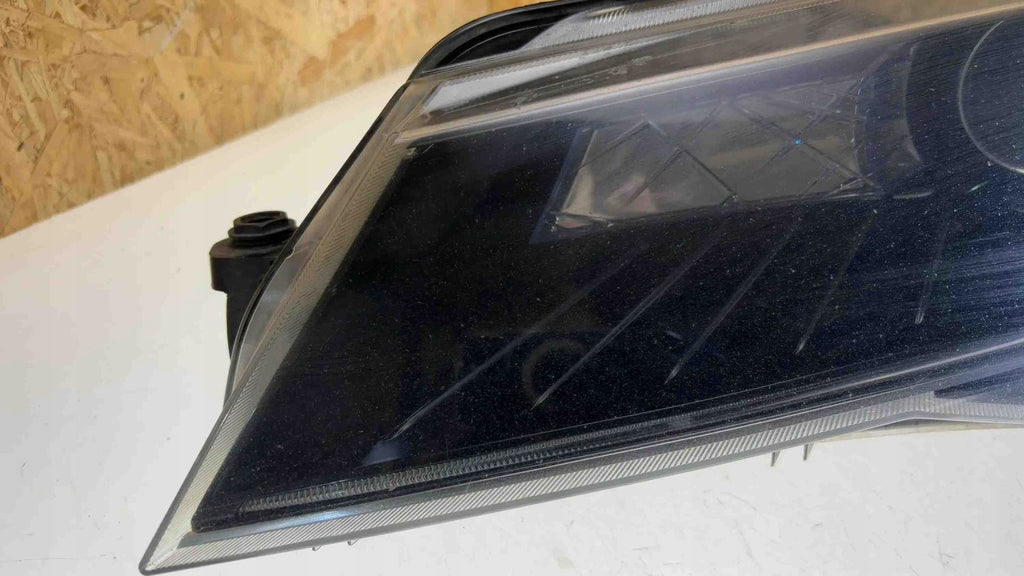 Frontscheinwerfer Skoda Superb I 3V1941015B Ein Stück (Rechts oder Links)