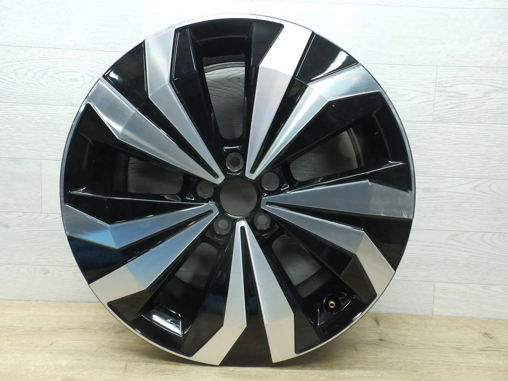 1x Alufelge 17 Zoll 6.5" 5x100 39ET Glanz Schwarz 2GM601025 VW T-Cross Rim Wheel