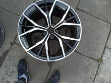 Laden Sie das Bild in den Galerie-Viewer, 1x Alufelge 16 Zoll 5x112 Glanz BMW 5 G31 G30 Rim Wheel FEL1327955896yv