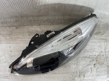 Laden Sie das Bild in den Galerie-Viewer, Frontscheinwerfer Renault Scenic 260601946R 89906003 Links Headlight SCH7796294251rw