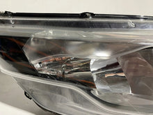 Laden Sie das Bild in den Galerie-Viewer, Frontscheinwerfer Iveco Daily I 5801473749 Rechts Scheinwerfer Headlight SCH3029565136uk
