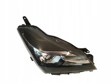 Laden Sie das Bild in den Galerie-Viewer, Frontscheinwerfer Toyota Yaris Rechts Scheinwerfer Headlight SCH4792396686pi