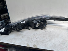 Load image into Gallery viewer, Frontscheinwerfer Toyota Corolla 81110-02L70 LED Rechts Scheinwerfer Headlight SCH2061298345gw