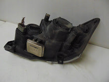Laden Sie das Bild in den Galerie-Viewer, Frontscheinwerfer Mercedes-Benz Vito W639 A6398202961 Xenon Rechts Headlight