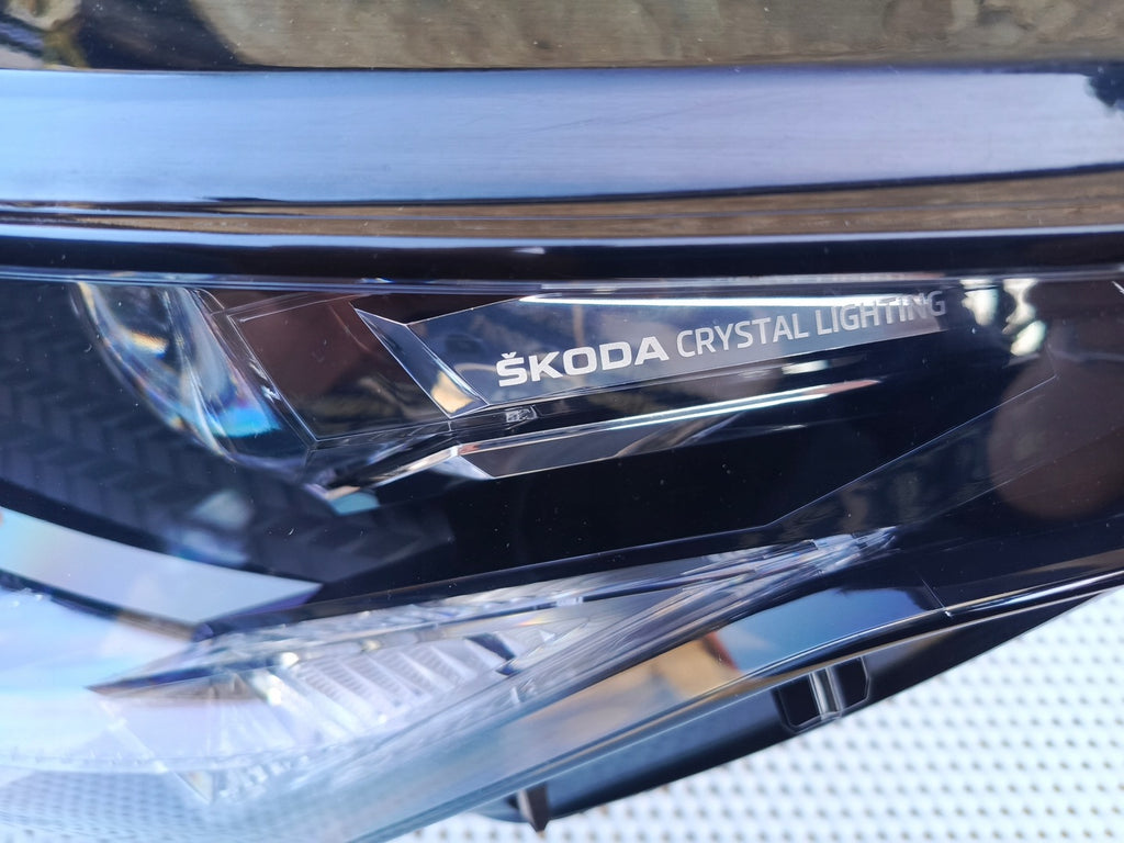 Frontscheinwerfer Skoda Enyaq 5LB941015A Full LED Links Scheinwerfer Headlight