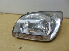 Laden Sie das Bild in den Galerie-Viewer, Frontscheinwerfer Kia Sportage II Links Scheinwerfer Headlight SCH6778364768no