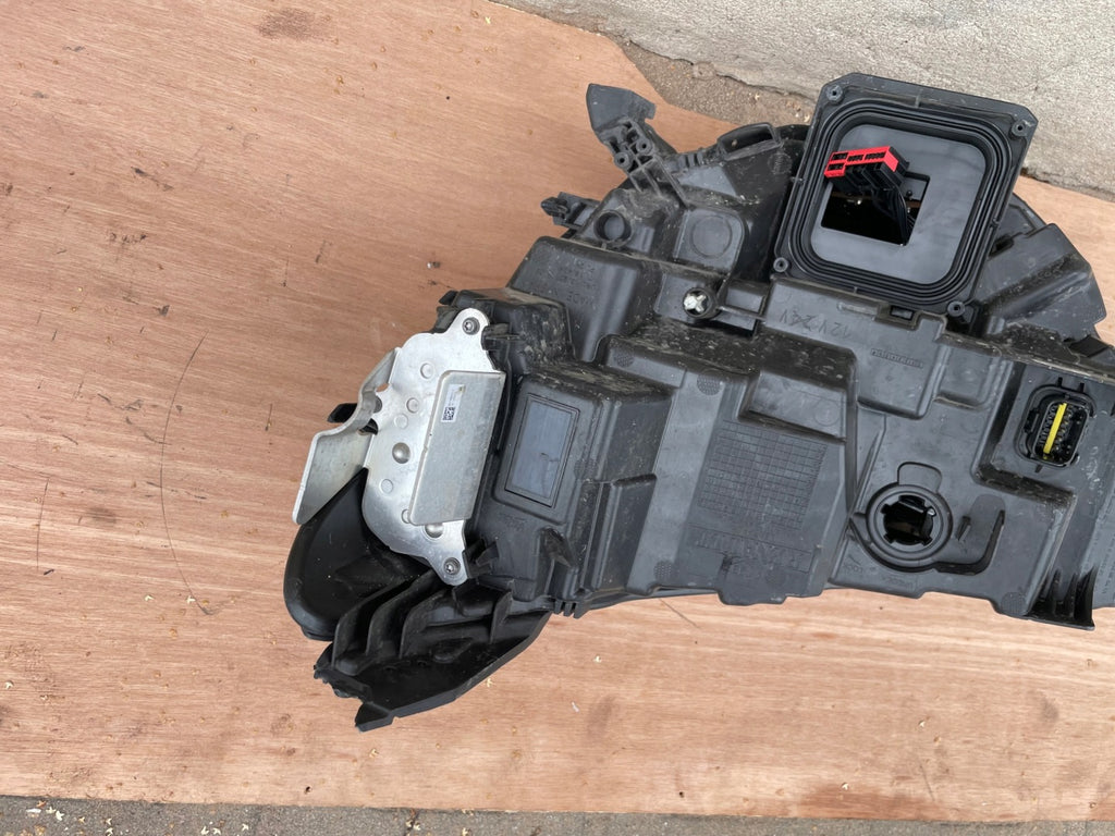 Frontscheinwerfer Renault Megane IV 260108872R 260103821R Rechts Headlight SCH4824461504hb