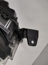 Laden Sie das Bild in den Galerie-Viewer, Frontscheinwerfer Toyota Avensis Rechts Scheinwerfer Headlight SCH8399043867xr