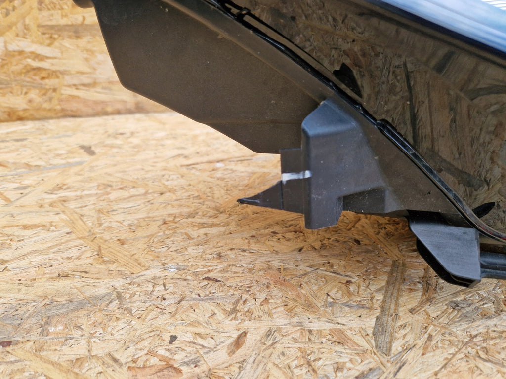 Frontscheinwerfer VW 10B941006C Rechts Scheinwerfer Headlight SCH9685946024ur