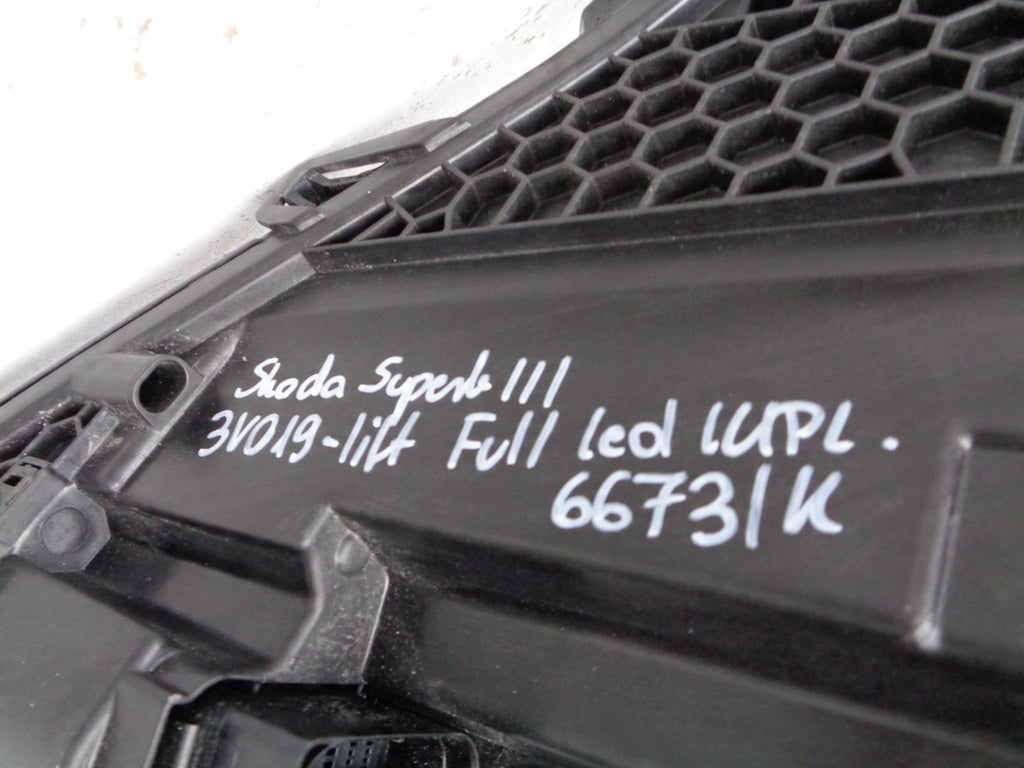 Frontscheinwerfer Skoda Superb III 3V1941015D LED Links Scheinwerfer Headlight