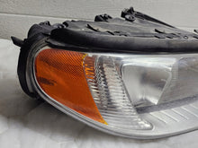 Laden Sie das Bild in den Galerie-Viewer, Frontscheinwerfer Volvo V70 S80 31214348 Xenon Rechts Scheinwerfer Headlight SCH5576136117ve